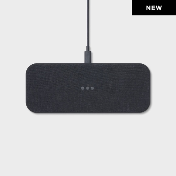 NEW Courant Catch:2 Multi-Device Wireless Charger Charcoal - Picture 1 of 6